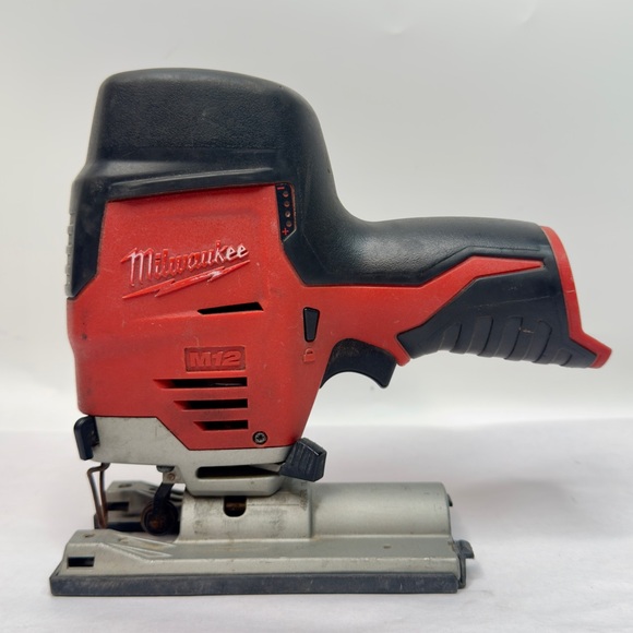 Milwaukee 2445-20 M12 12V Jigsaw Tool ( Not Working, For Parts) - Picture 3 of 12